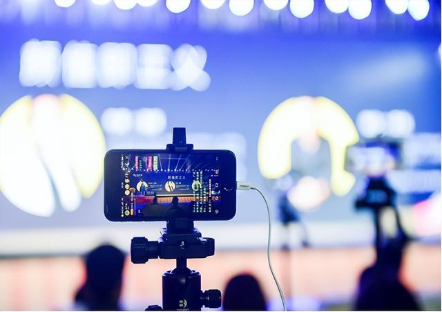 抖音短视频怎么样提升直播间转化率？(图1)